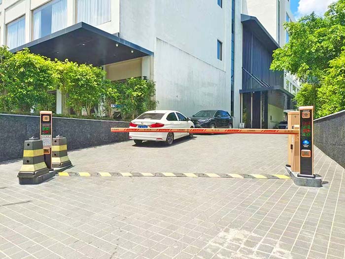 事業(yè)單位停車(chē)場(chǎng)車(chē)牌識(shí)別系統(tǒng)