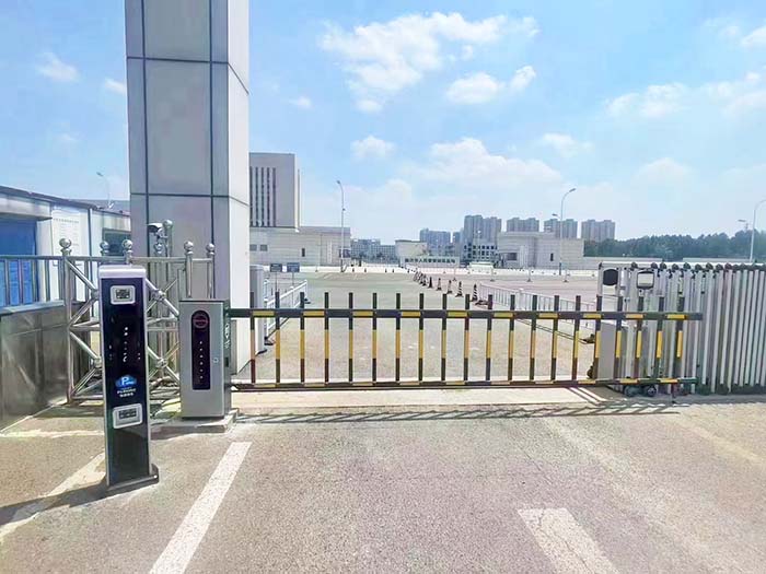 學校車牌識別系統(tǒng)