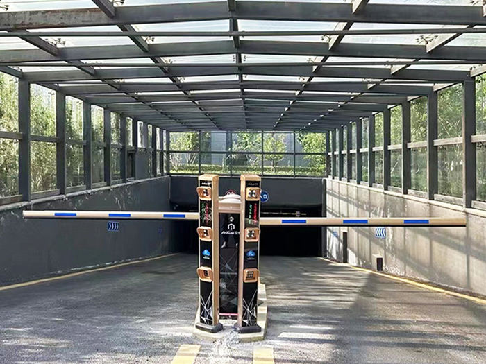 某地下停車(chē)場(chǎng)采用 “安快” 一進(jìn)一出直桿道閘