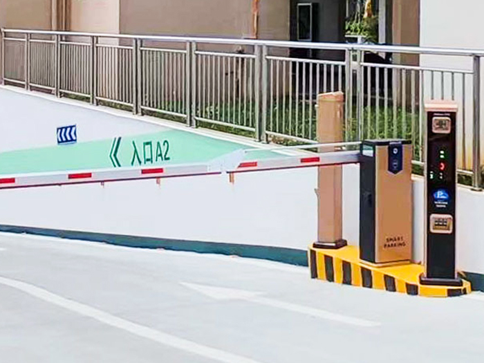 某地下停車場(chǎng)采用 “安快” 車牌識(shí)別系統(tǒng)